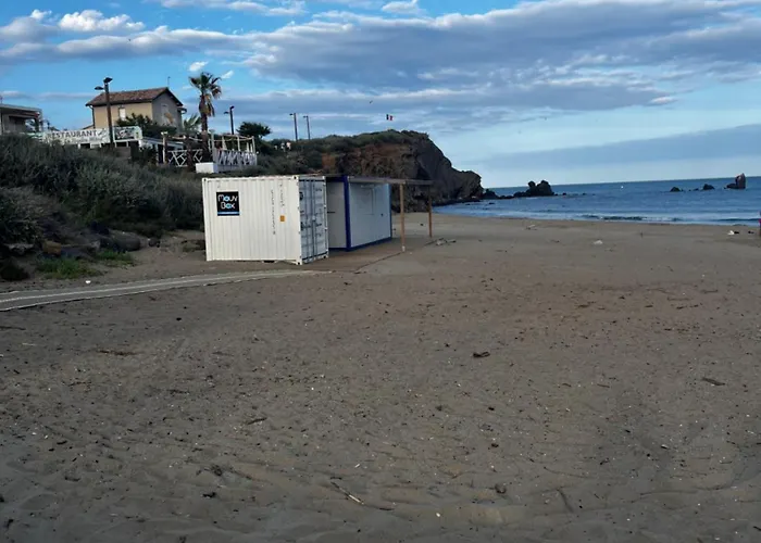 Piscine Mediterranee Le Cap D'agde Parking Et 2 Plages A 250 Metres Апартаменти Агд